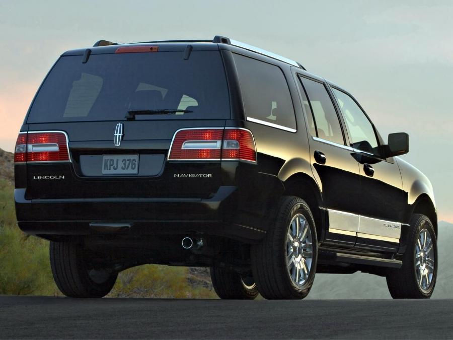  Lincoln Navigator 2006 года  (фото 37 из 82)